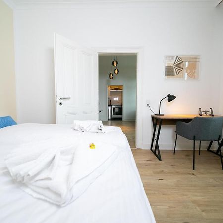 Favorite Stays - Suite And More - Kitchen Neuss Extérieur photo